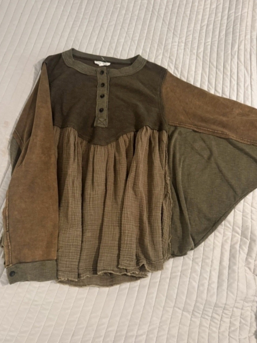 Oli & Hali Olive and Brown Mixed-Media M OVERSIZE